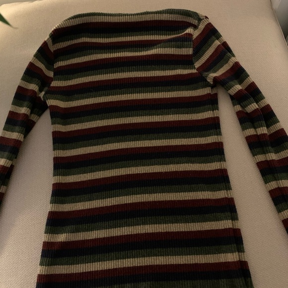 ✨Stripped Long Sleeve✨ - Picture 3 of 4